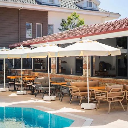 Marla ベッド・アンド・ブレックファスト フェティエ